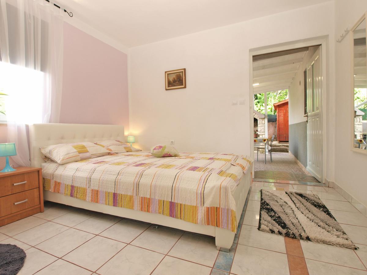 Apartment Josip 1649 Fazana Exterior photo